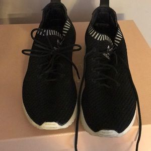 Black adidas gym shoes
